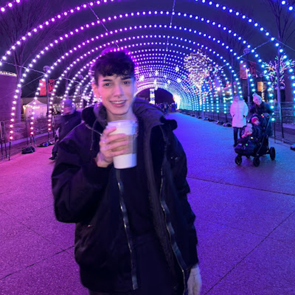 Meet your Posher, Alex